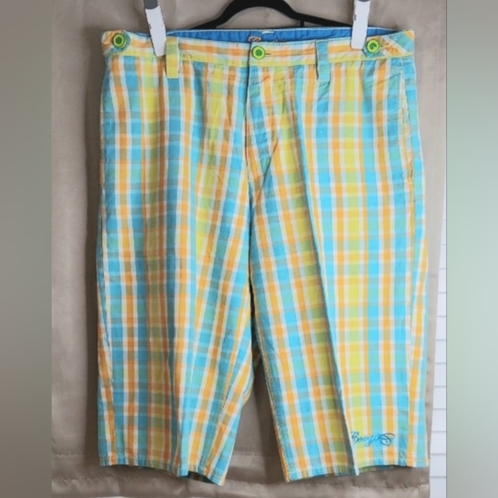 Coogis Shorts, Size 40, Bright Plaid, 100% Cotton, Pockets,‎ Beltloops, Zip Fly